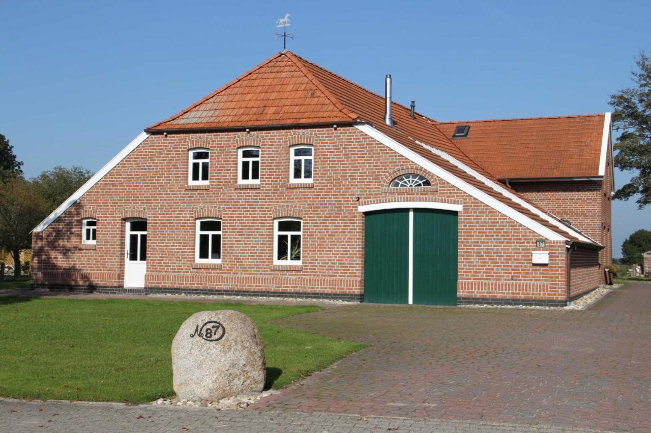 Ferienwohnung Im Gulfhof, 65269 Moormerland エクステリア 写真