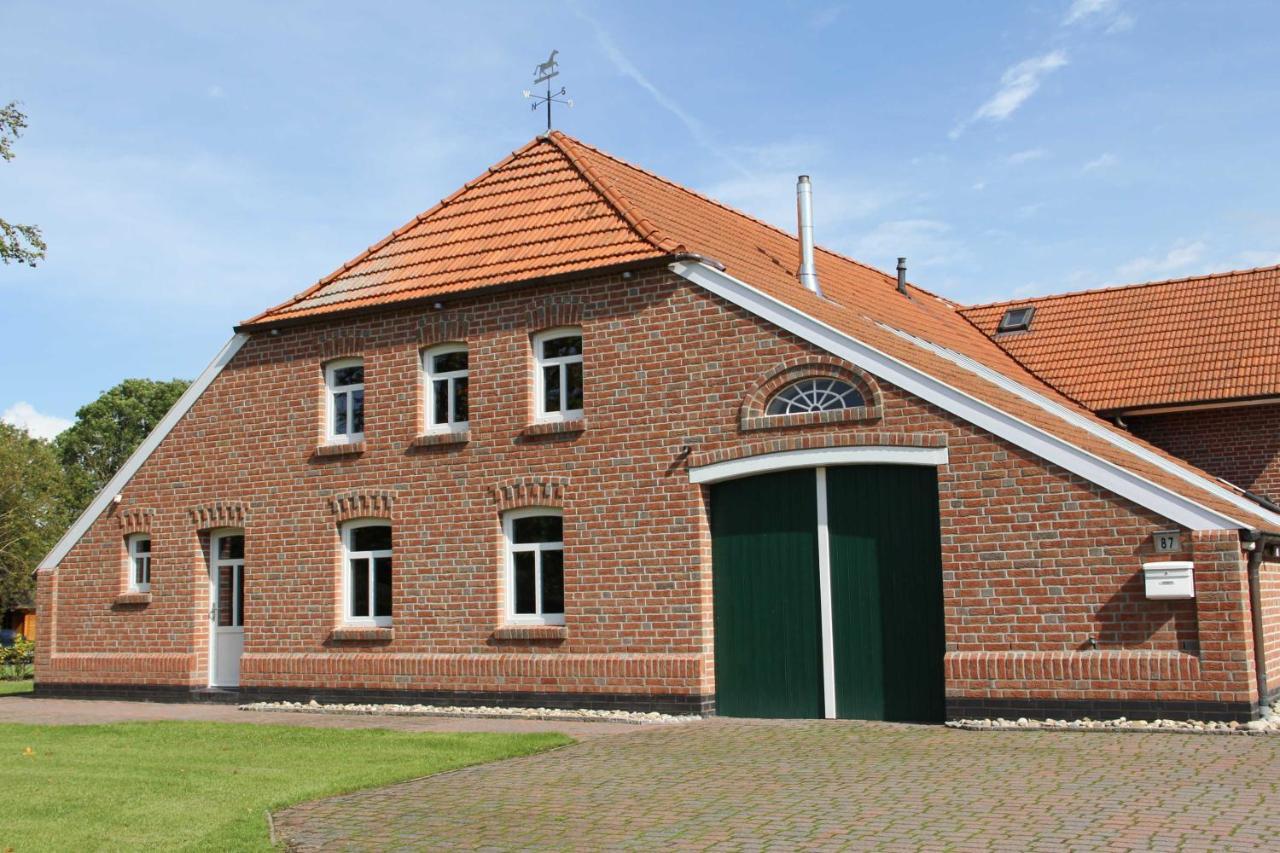 Ferienwohnung Im Gulfhof, 65269 Moormerland エクステリア 写真